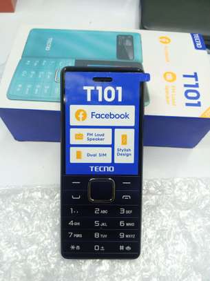 Tecno T101 button phone image 1