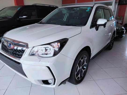 SUBARU FORESTER 2015 MODEL WITH SUNROOF.. image 6