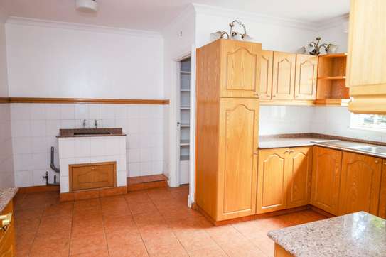 Serviced 3 Bed Apartment with En Suite at Muthaiga Gardens image 15