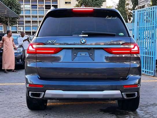 BMW X7 IM XDRIVE35d Grey 2020 image 13