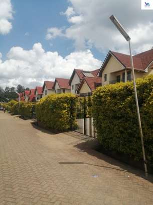5 Bed Townhouse with En Suite in Ngong image 11