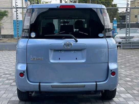 BLUE TOYOTA SIENTA (MKOPO ACCEPTED) image 4