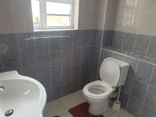 2 Bed Apartment with En Suite in Runda image 10