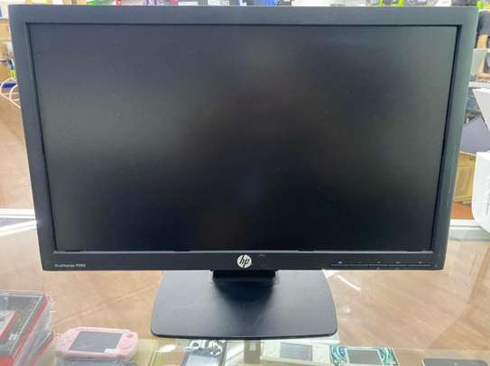 HP 20 Inches Widescreen LCD Monitor image 1