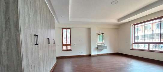 5 bedroom townhouse for rent in Spring Valley image 5