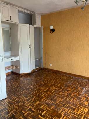 3 bedroom apartment master ensuite  available image 7