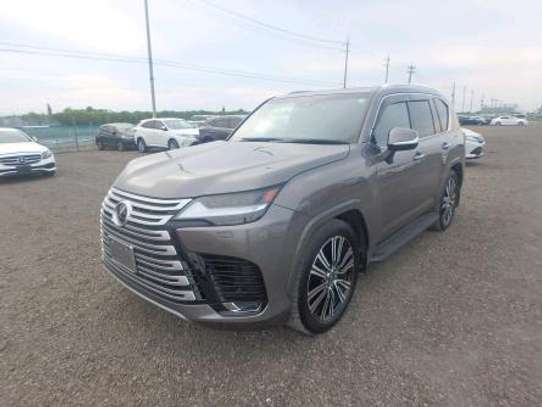 2023 Lexus LX600 image 3