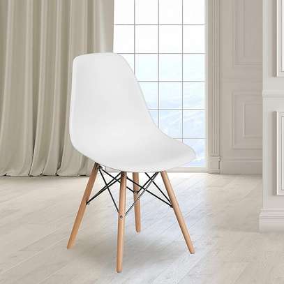 Eames Molded Plastic Side Chair image 1