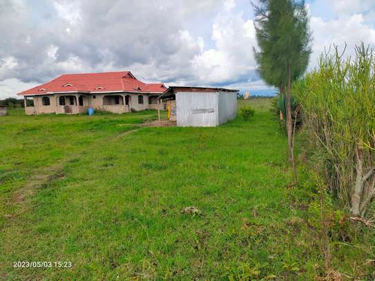 3.5acres in Nanyukis Sweetwaters place image 1