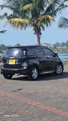 Toyota Ractis Black KDE image 2