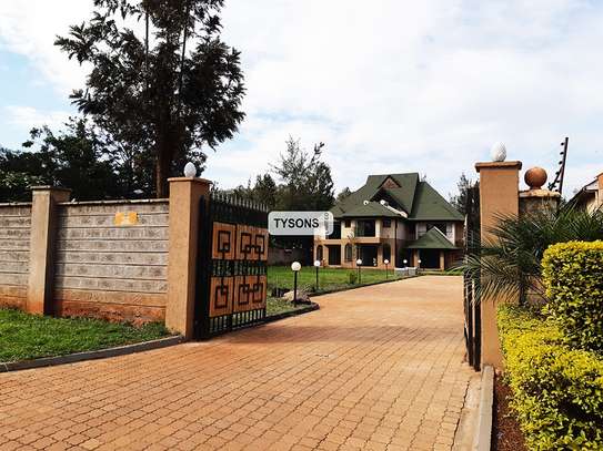 7 Bed House with En Suite in Runda image 8