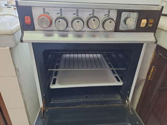 Electric/Gas cooker and oven image 2