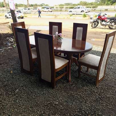 Solid wood Six seater Dinning set image 4