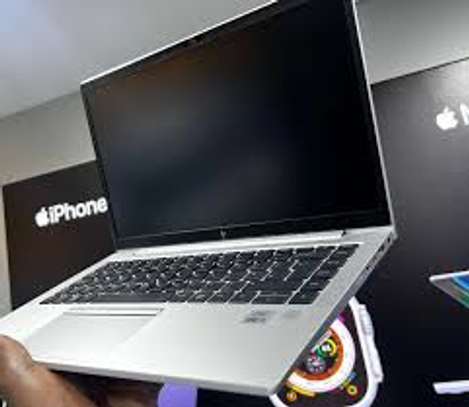 hp elitebook 840g8 core i5,8gb,256,11th gen image 9