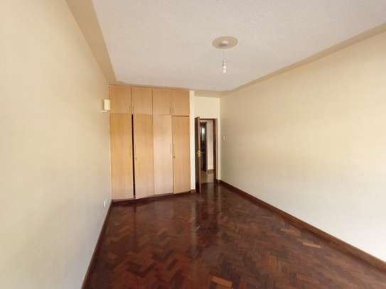 3 bedroom apartment for rent in Rhapta Road image 3