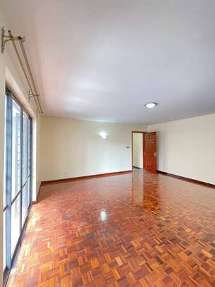 3 Bed Apartment with En Suite in Kilimani image 3