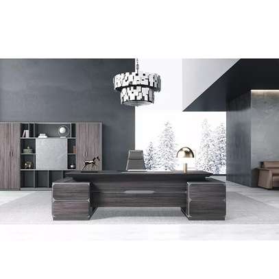 Modern Simple Executive Desk & Chair Set image 1