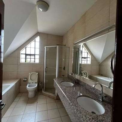 4 Bed Townhouse with En Suite in Lavington image 2