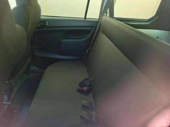 Toyota sunroof hybrid Gl image 11
