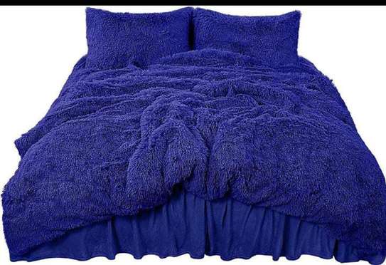 Fluffy duvets with one bed sheet one duvet four pillow cases image 6