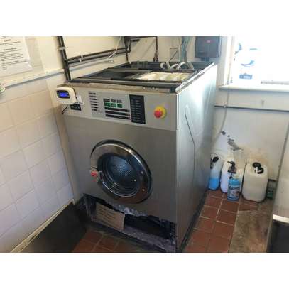 Fridges, Cold Room, Washing Machine, Stoves Repair Service image 7