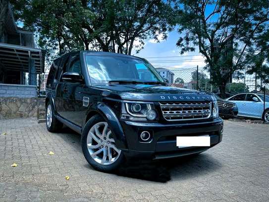 2015 Land Rover Discovery 4 HSE image 2