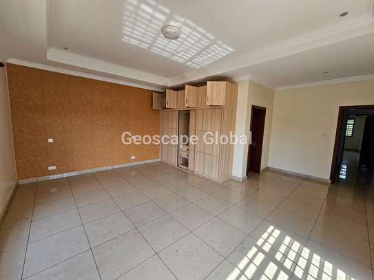 4 Bed Townhouse with En Suite at Kiambu Road image 13