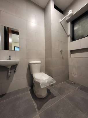 2 Bed Apartment with En Suite in Riverside image 20