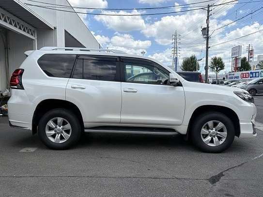 TOYOTA LAND CRUISER PRADO TX image 7