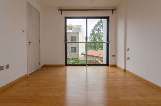 2 Bed Apartment with En Suite in Thika Road image 6