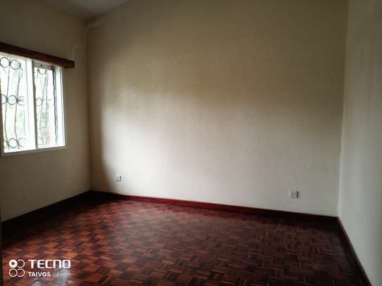 4 Bed House with En Suite at Baringo Dr image 7