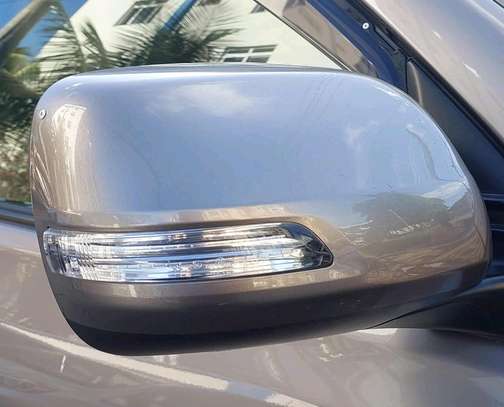 Toyota land cruiser Prado Txl 2019 image 6