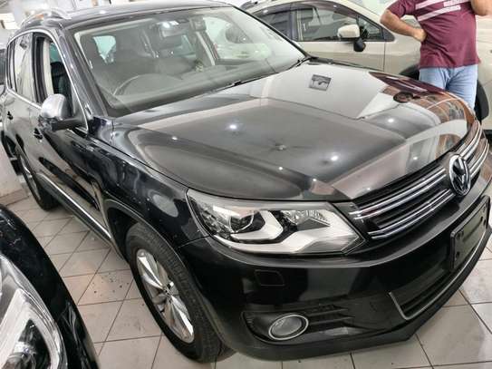 Volkswagen Tiguan oldshape image 3