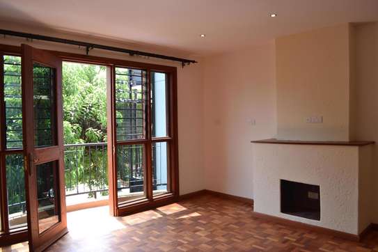 3 Bed Apartment with Balcony in Westlands Area image 5