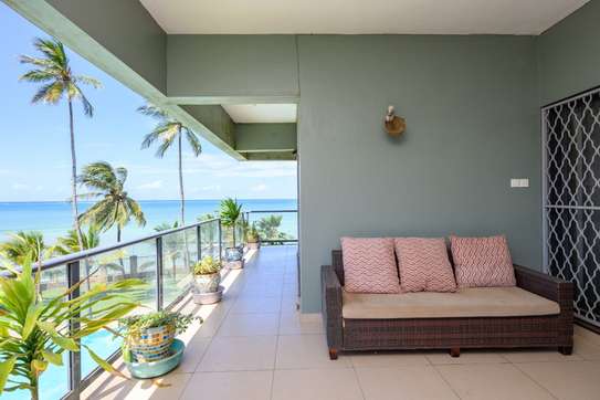 3 Bed Apartment with En Suite in Bamburi image 4