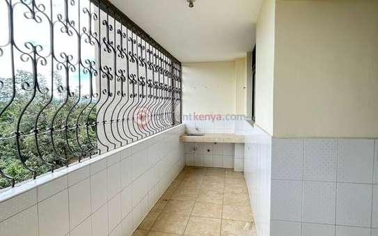 3 Bed Apartment with En Suite in Lavington image 9