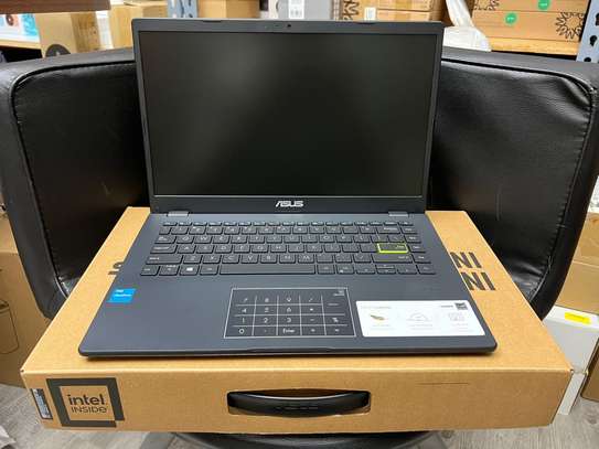 ASUS image 1