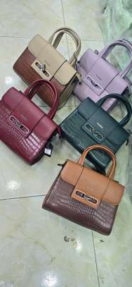 DESIGNER HANDBAGS. DESIGNER HANDBAGS-PEDRA image 3