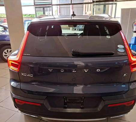 Volvo XC40 T5 2018 4MOTION image 9