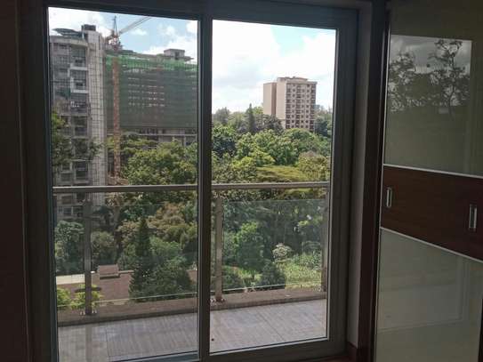 3 Bed Apartment with En Suite in Rhapta Road image 17