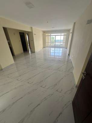 3 Bed Apartment with En Suite in Lavington image 13
