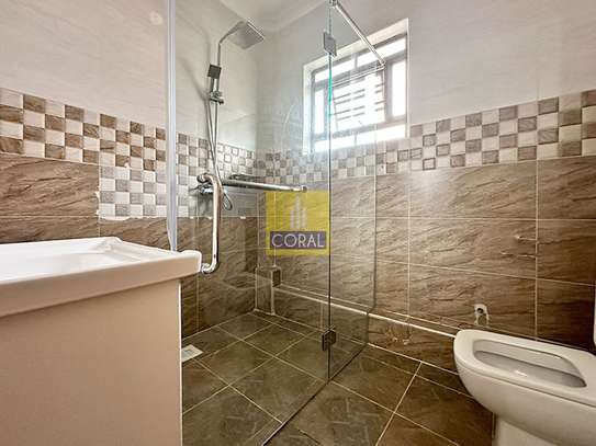 4 Bed House in Runda image 14
