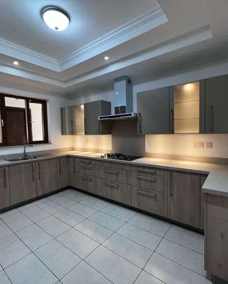 5 Bed House in Lavington image 7