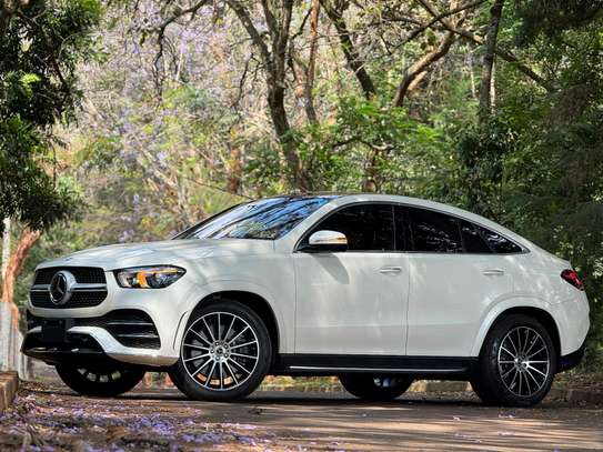 2021 Mercedes Benz GLE400d image 1