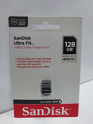 Sandisk Ultra Fit 128GB USB 3.0 / 3.1 Flash Drive image 2
