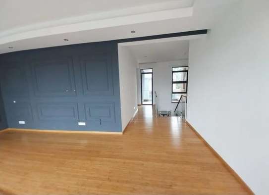 4 Bed Villa with En Suite at Garden Estate Road image 8