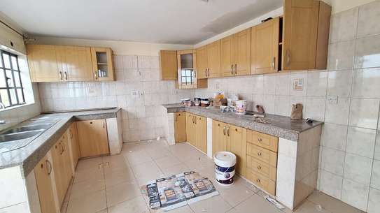 4 Bed Townhouse with En Suite at Brookside Drive image 15
