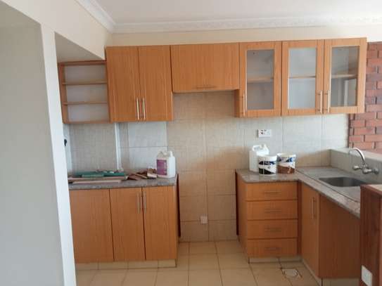 2 Bed Apartment with En Suite in Riara Road image 18