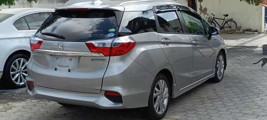 Honda Fit Shuttle hybrid Silver 2018 image 1