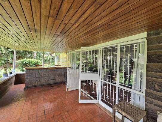 4 Bed House with En Suite in Lavington image 9